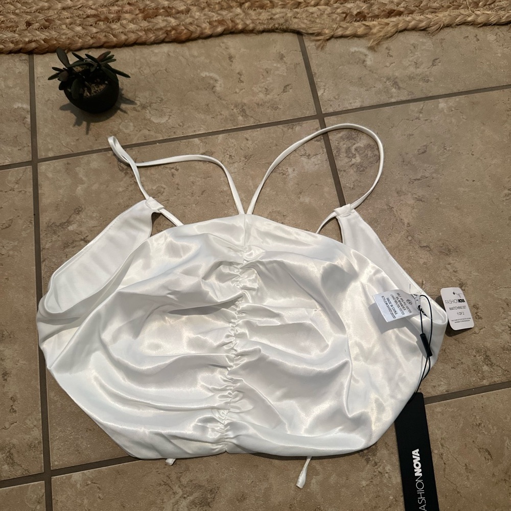 NWT FASHION NOVA SATIN TOP - Picture 2 of 6